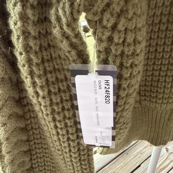 HYFVE Women’s Olive Zip Front cable knit Sweater Cardigan Sz Small NWT - Picture 7 of 9